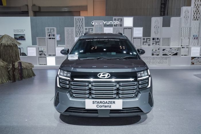 Hyundai STARGAZER Cartenz dipamerkan di ajang GIIAS 2025 
