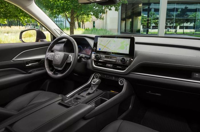 desain dasbor Toyota Grand Higlander