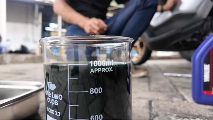 Oli yang dikuras pasca pengujian tetap mendekati 1 liter 