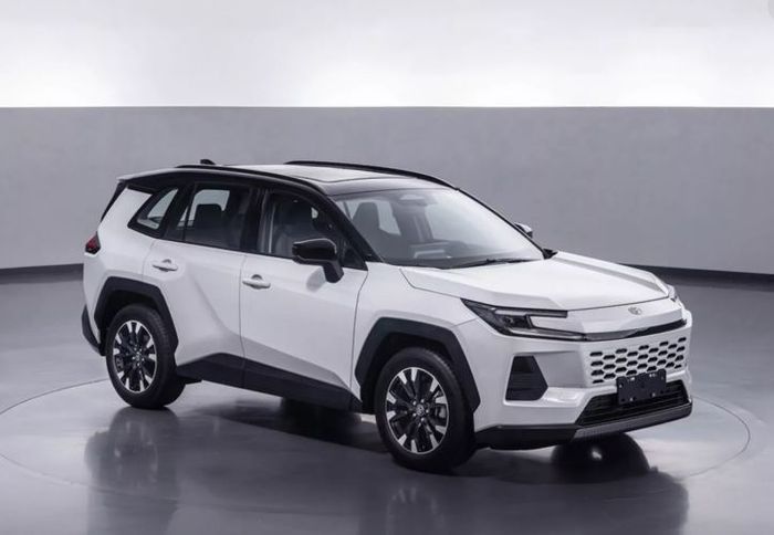 Toyota Wildlander dibekali panoramic roof