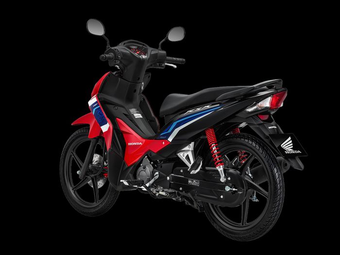 Ada cover rantai, parts yang sudah ditanggalkan di motor Indonesia