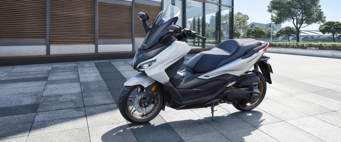 Honda Forza 250 generasi terbaru juga masih pakai rangka tubular