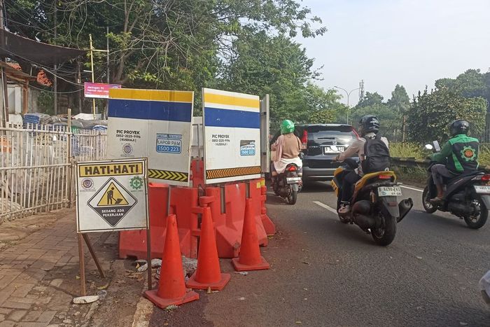 Proyek galian lain di Jalan TB Simatupang, Jakarta Selatan