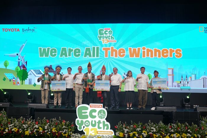 Para pemenang Toyota Eco Youth Ke-13