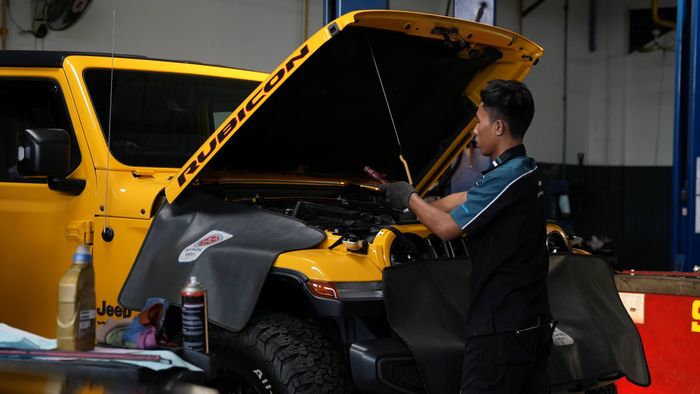 Layanan after sales Jeep di dealer Stellantis Brand House Ahmad Yani, Surabaya