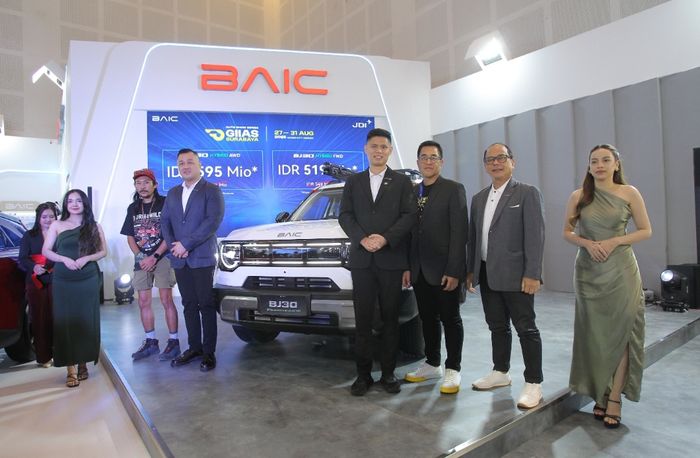 BAIC BJ30 Hybrid dapat harga khusus di GIIAS Surabaya 2025