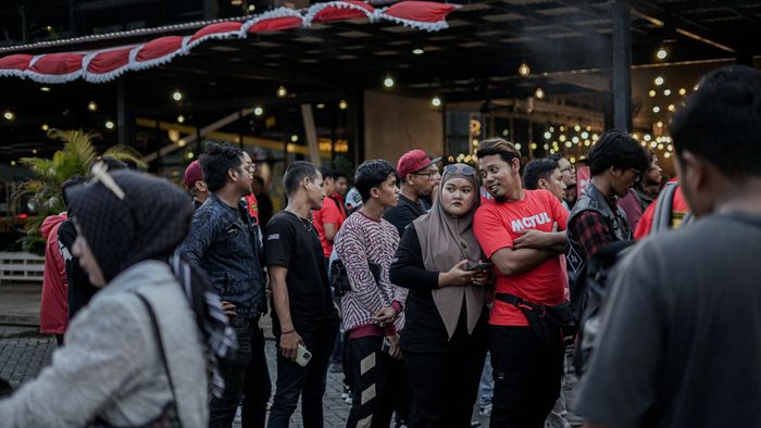 Kegiatan digelar dari sore hingga malam hari