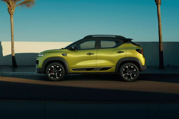 Sisi samping Renault Kiger.