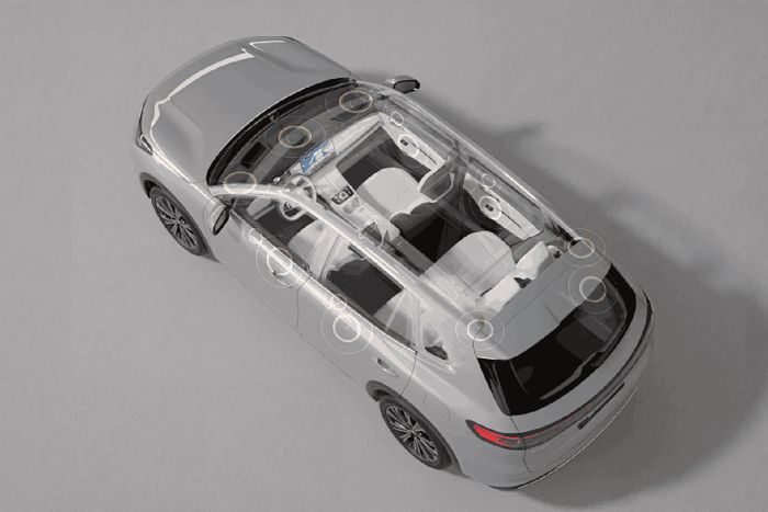 Fitur FlyMe Sound pada Geely Starray EM-i memiliki 16 buah speaker.