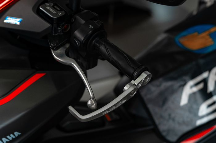 Lever guard aluminium dengan desain yang sporty