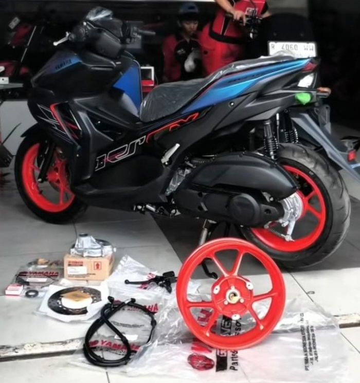 Part yang disiapkan pasang cakram belakang Yamaha All New Aerox