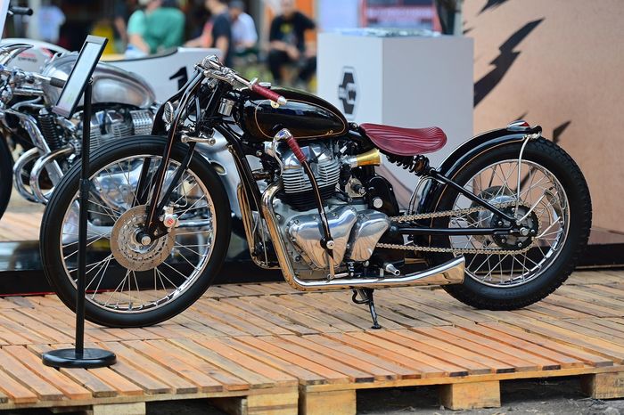 Motor kustom Royal Enfield Delta garapan  Purpose Built Moto di Custom War 2025