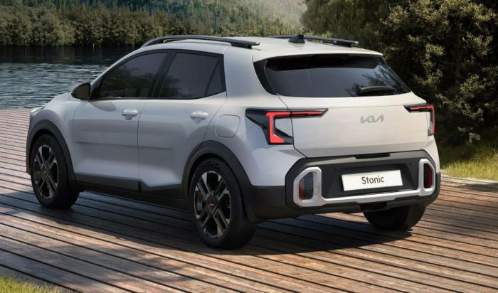 tampak buritan Kia Stonic GT Line