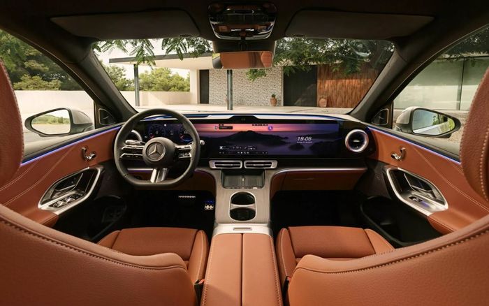 detail dasbor Mercedes-Benz GLC with EQ Technology