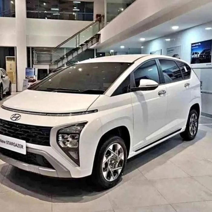 pelanggan bisa membeli dengan DP minimal 15% dan memilih tenor kredit hingga maksimal 8 tahun.