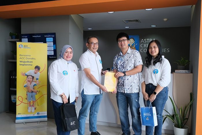 Pelanggan setia ACC mendapat kado para perayaan Hari Pelanggan 2025