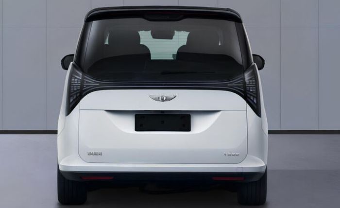 tampak belakang Geely Galaxy V900