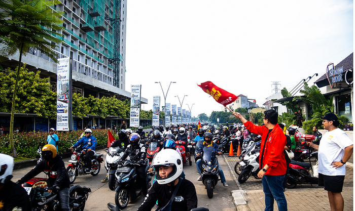 Ratusan riders dari berbagai komunitas motor ikut ridding dalam IMOS JAMBORIDE 2025