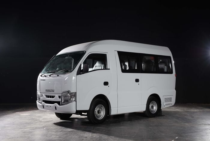 Isuzu Traga Bus hadir menawarkan banyak keunggulan