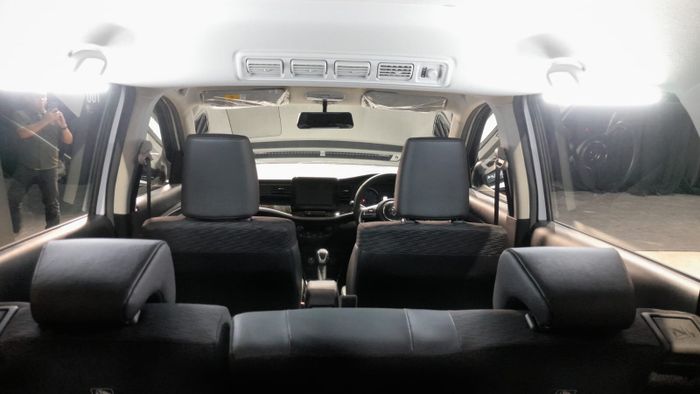 Berbeda dari penyegaran model pada umumnya, New Suzuki XL7 Alpha Kuro Hybrid kali ini hanya mengalami pembaruan di sektor eksterior.