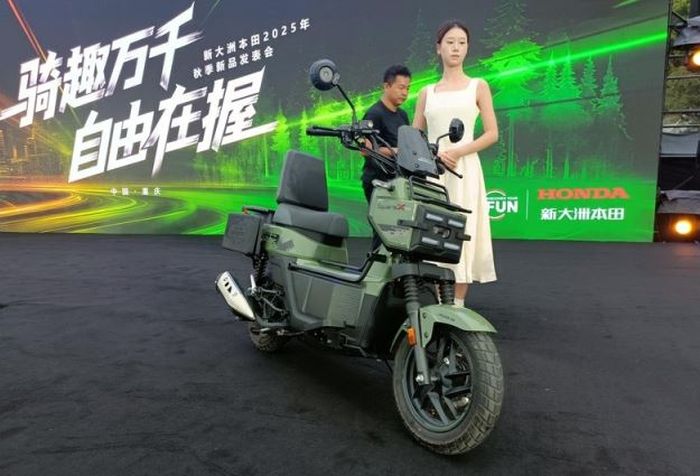 detail tampilan Honda Square X125