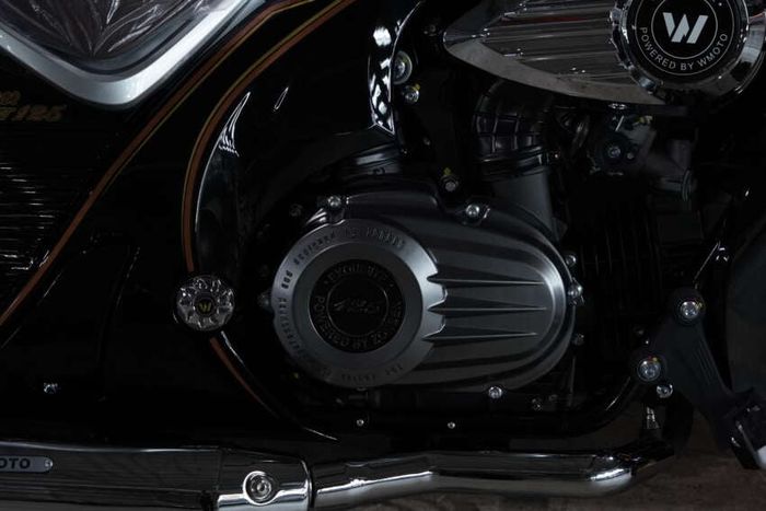 Tampilan mesin WMoto Cruiser AMT 125