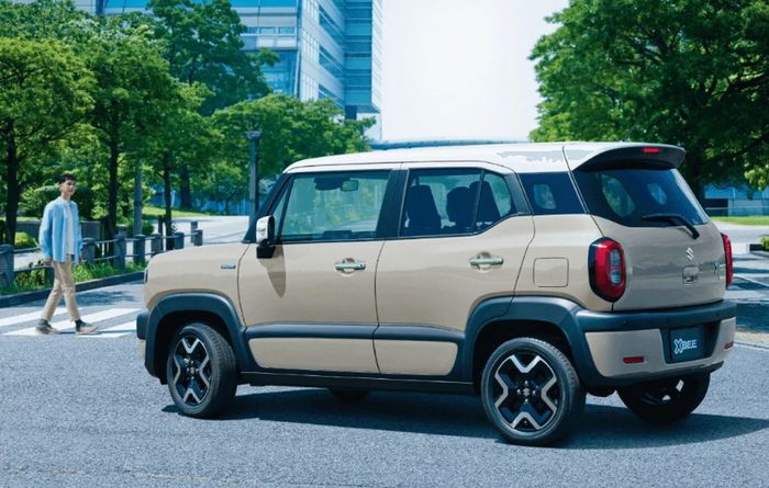 detail tampilan Suzuki XBee terbaru