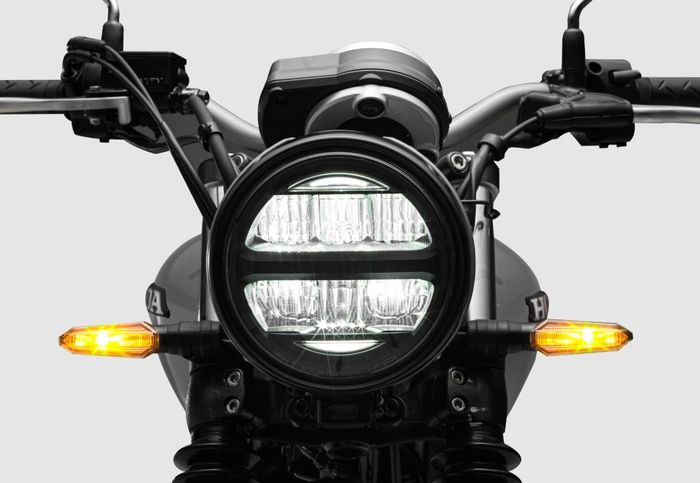 tampilan headlamp LED Honda CB350RS