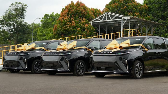 MAXUS MIFA 7 &amp; MIFA 9 Resmi Dirakit Lokal