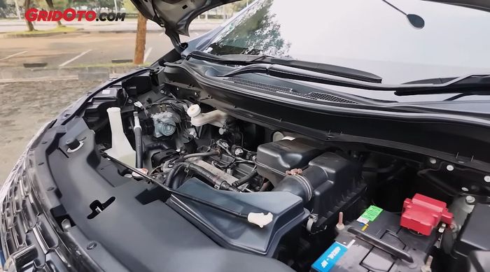 mesin Nissan Livina memiliki konsumsi BBM dalam kota 13,6 km per liter