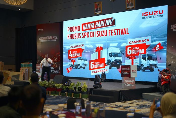 Cashback hingga jutaan rupiah untuk pembelian unit Isuzu Traga sampai Giga di Isuzu Festival 2025