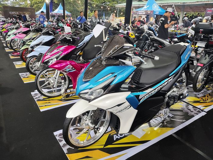 Para peserta kelas Yamaha Aerox di CustoMAXI 2025 Aceh
