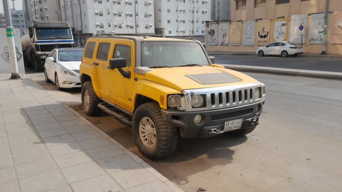 Mobil-mobil mewah di Madinah