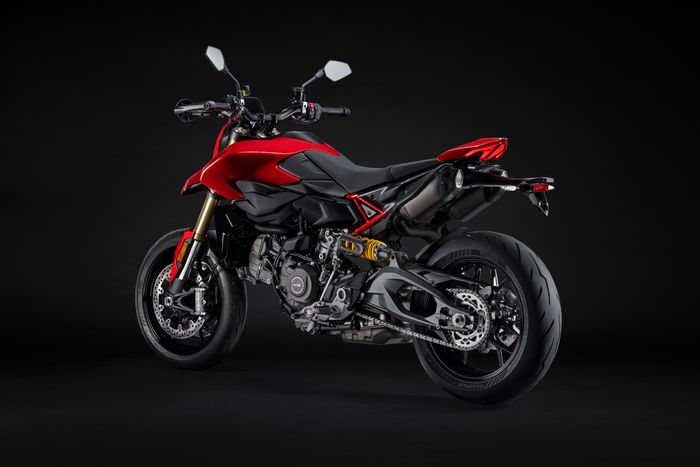 Tampak samping dan belakang Ducati Hypermotard V2 Versi 2026