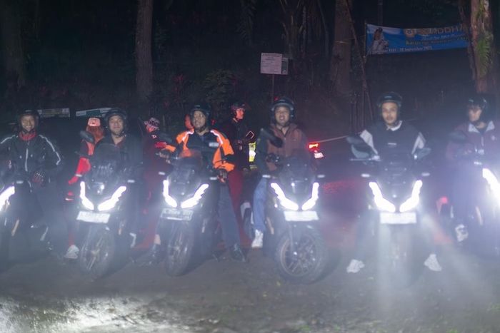 Deretan ADV160 yang dipakai para peserta touring 