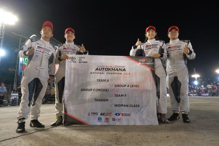 Alinka Hardianti bersama tim Gazoo Racing Indonesia 