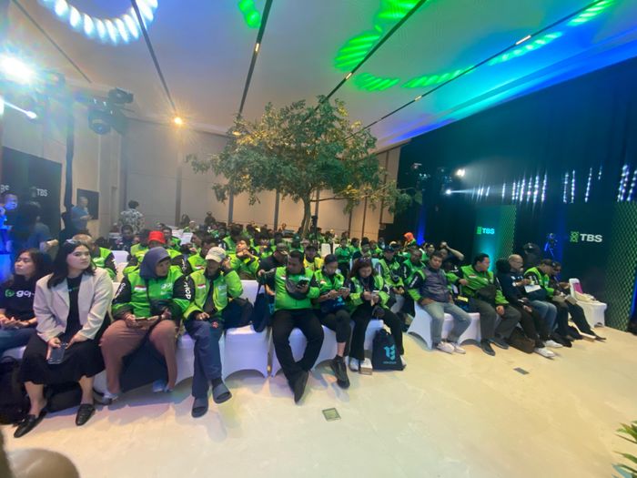 Peluncuran kampanye bertajuk &ldquo;Ojol Heroes go Electric with Electrum&rdquo;, yang menjadi simbol perubahan menuju mobilitas ramah lingkungan dan masa depan