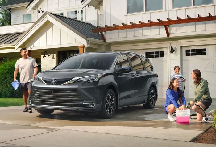 detail tampilan Toyota Sienna 2026, cocok jadi mobil keluarga