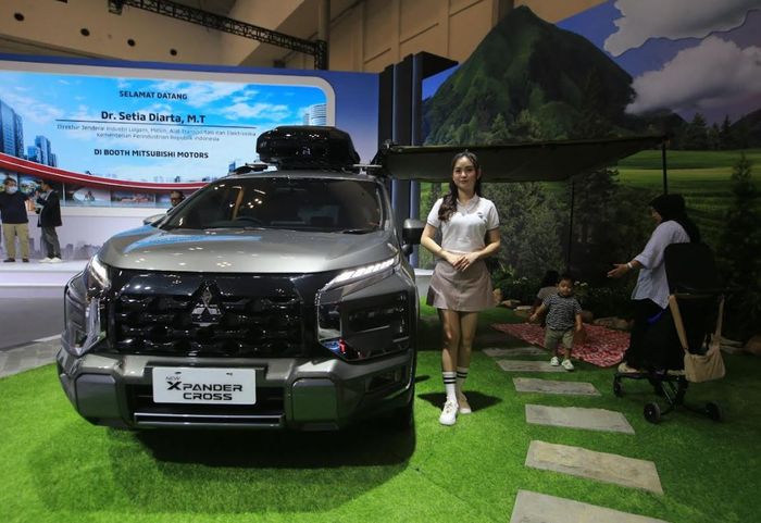 Mitsubishi Xpander Cross hadir dengan tema Comfort &amp; Outdoor Adventure with Family di GJAW 2025