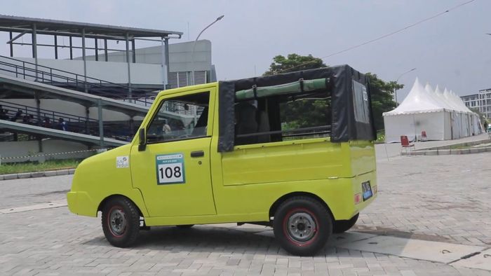 Mobil listrik bikinan tim Keris UNDIP