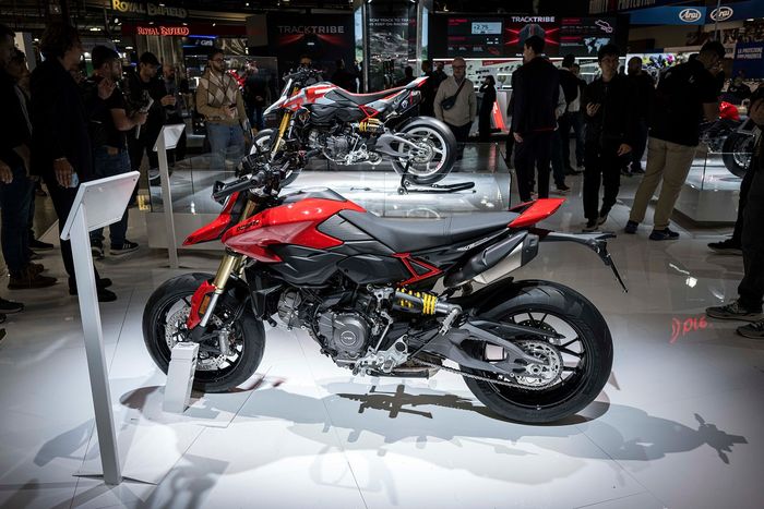 Ducati Hypermotard V2 dan Hypermotard V2 SP baru di EICMA 2025