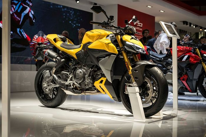 Ducati Streetfighter V2 Yellow Edition