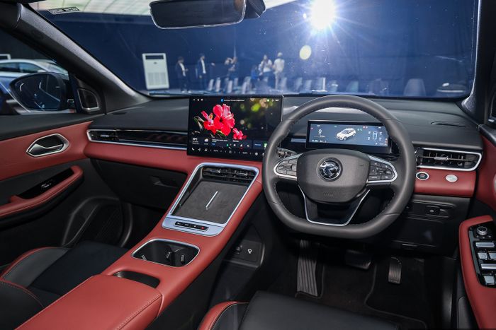 Interior Proton X50 terbaru.