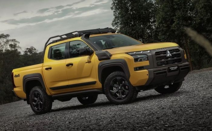 detail tampilan Mitsubishi Triton Savana