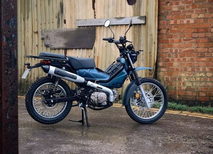 AJS Imber memiliki ground clearance cukup tinggi