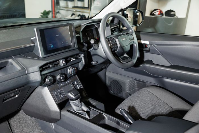 Interior Toyota Hilux Travo Standard Cab.