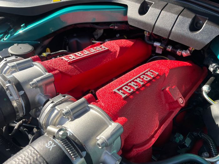 Ferrari Amalfi gunakan mesin V8 twin-turbo berkapasitas 3.855 cc