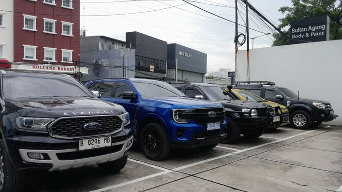 Ford RMA Indonesia bersama PT Elite Auto resmi membuka Ford Bekasi, fasilitas layanan 2S (Service dan Sparepart) yang berlokasi di Jl. Jend. Sudirman No.18, Kayuringin Jaya, Bekasi Selatan, Jawa Barat