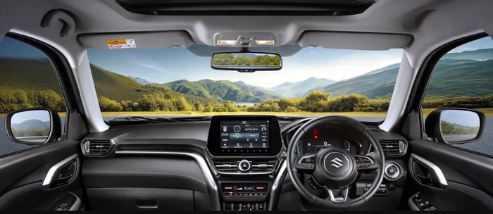 detail dasbor Suzuki Grand Vitara Hybrid