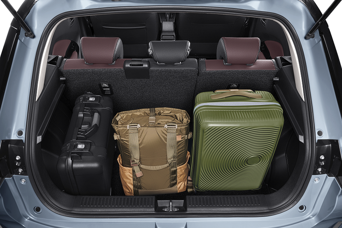 Ruang bagasi belakang Suzuki Fronx bisa memuat banyak barang